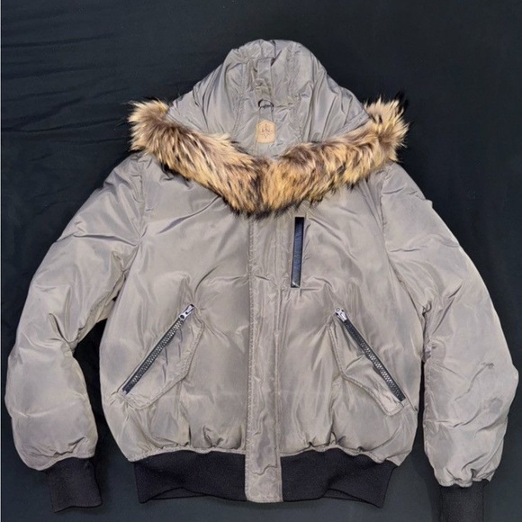 Mackage Original DIXON 2-in-1 Nordic down bomber with natural fur - Picture 2 of 15